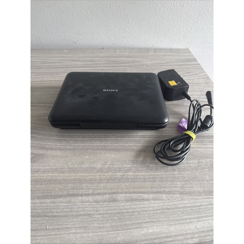 Sony 7-Inch Portable DVD Player Black (DVP-FX750) W Charging Cord Tested Working - Picture 5 of 8